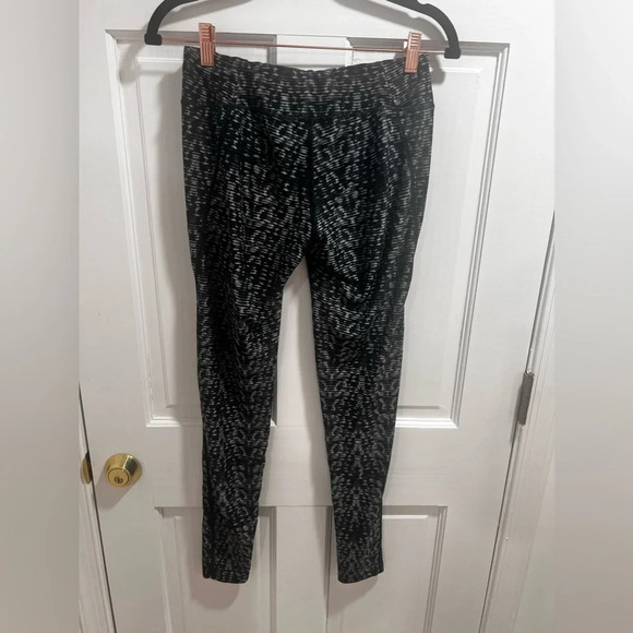 The North Face women’s size small pulse tight leggings Kokomo black​ - Picture 4 of 4